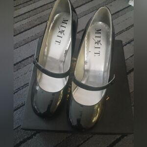 NIB SIZE 7.5M Mixit Black Mary Jane Women's Shoes